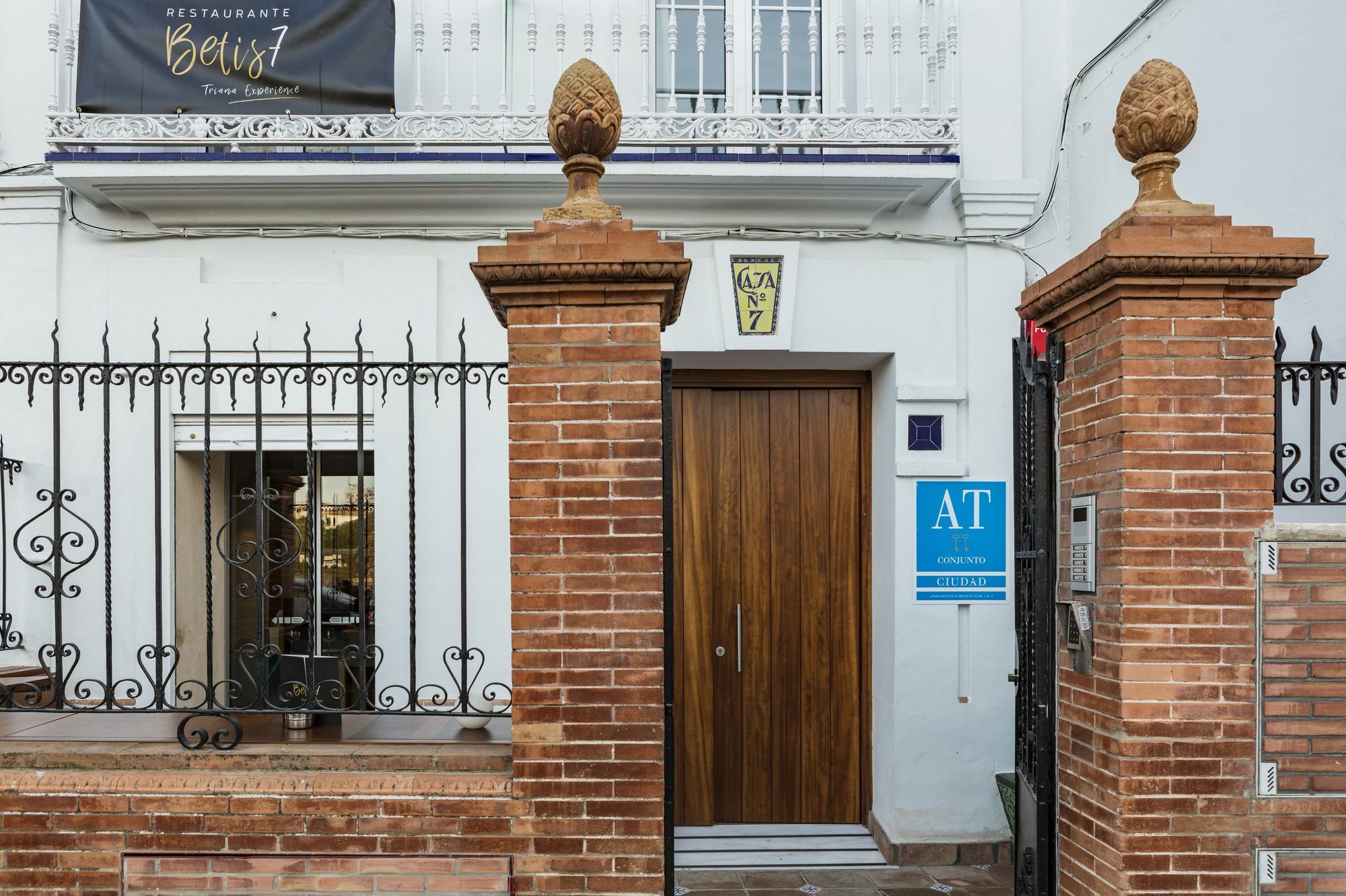 Betis 7 Luxury Boutique Apartments 세비야 외부 사진